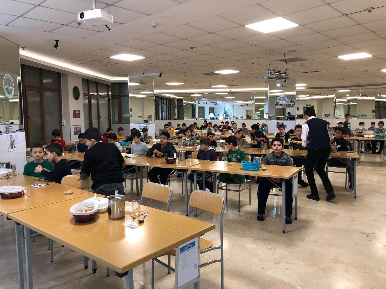 Rehberlik dersimiz ikramlarıyla devam ediyor