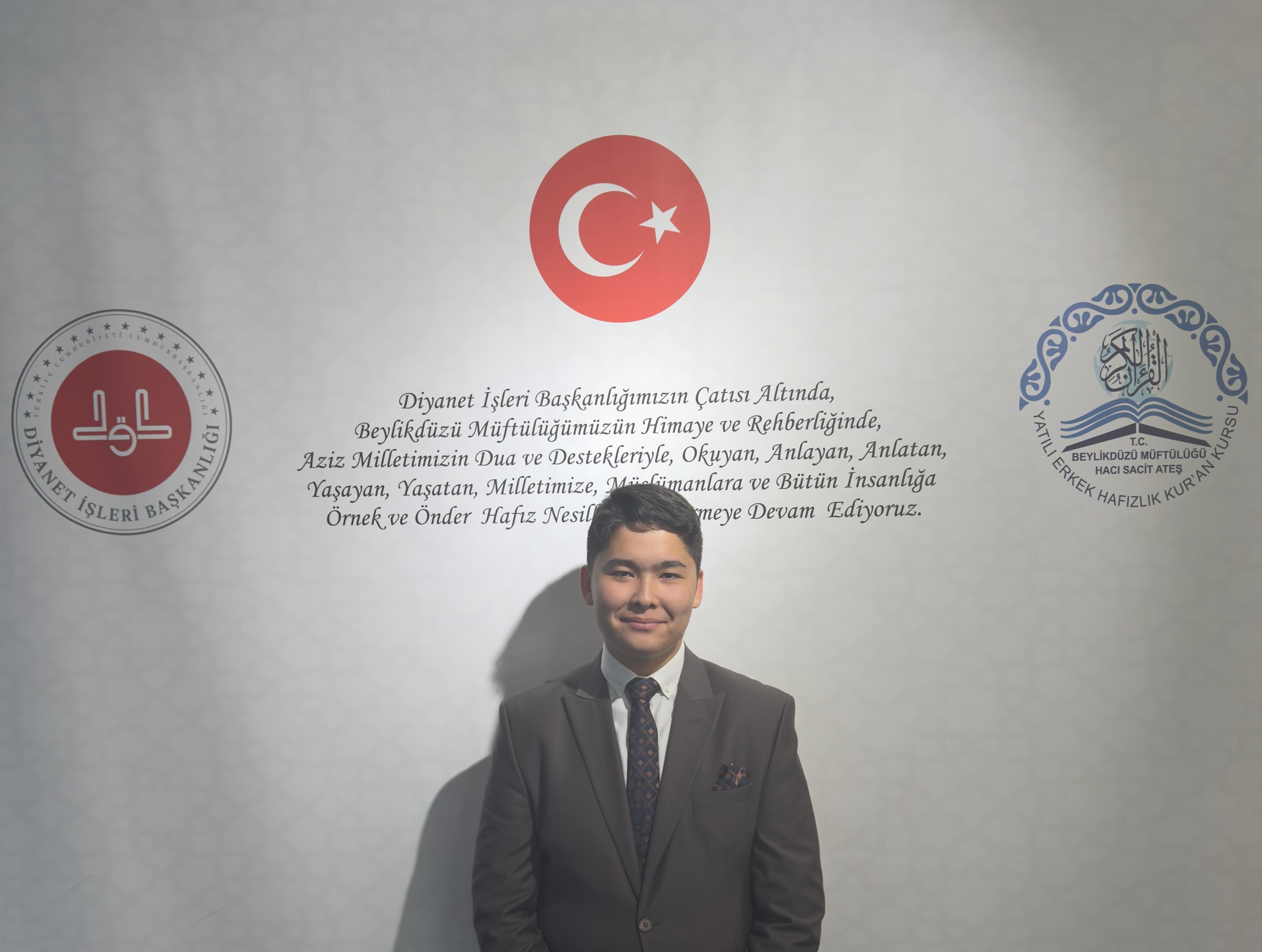 Kamuran SÖNMEZ Hafız Oldu
